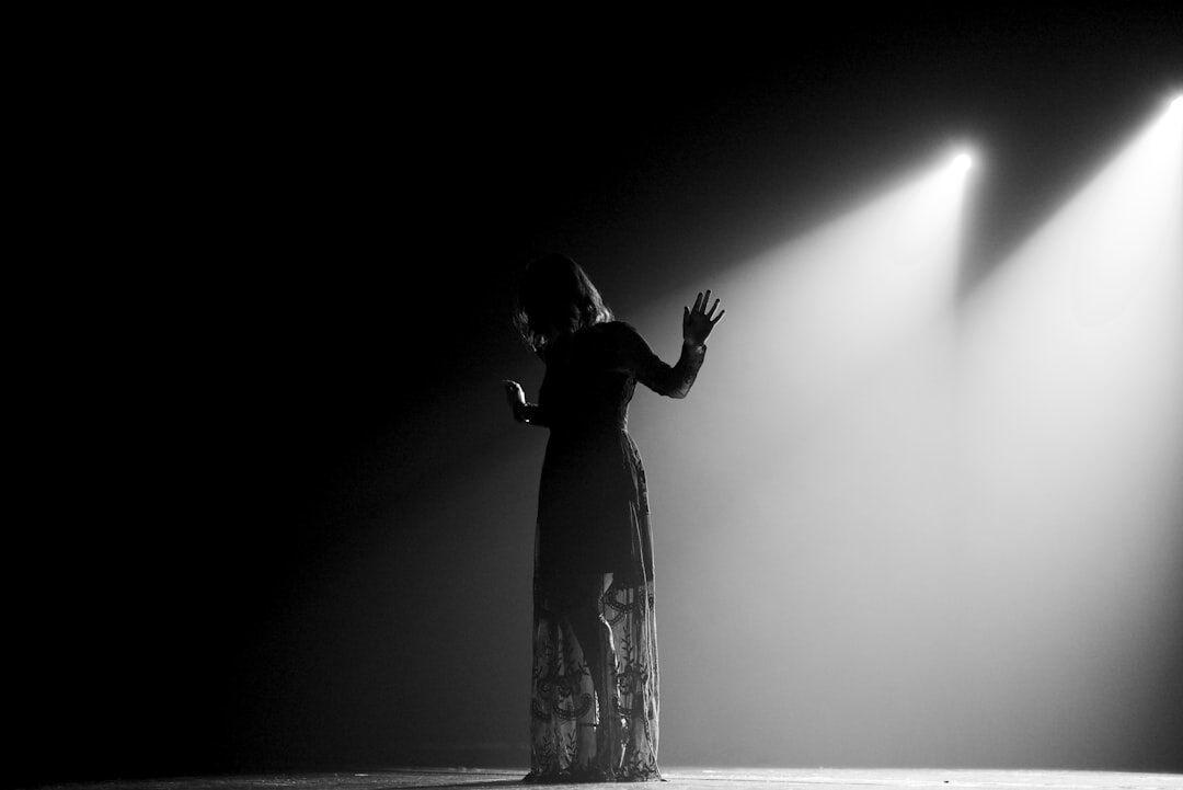 beyonce performing on stage